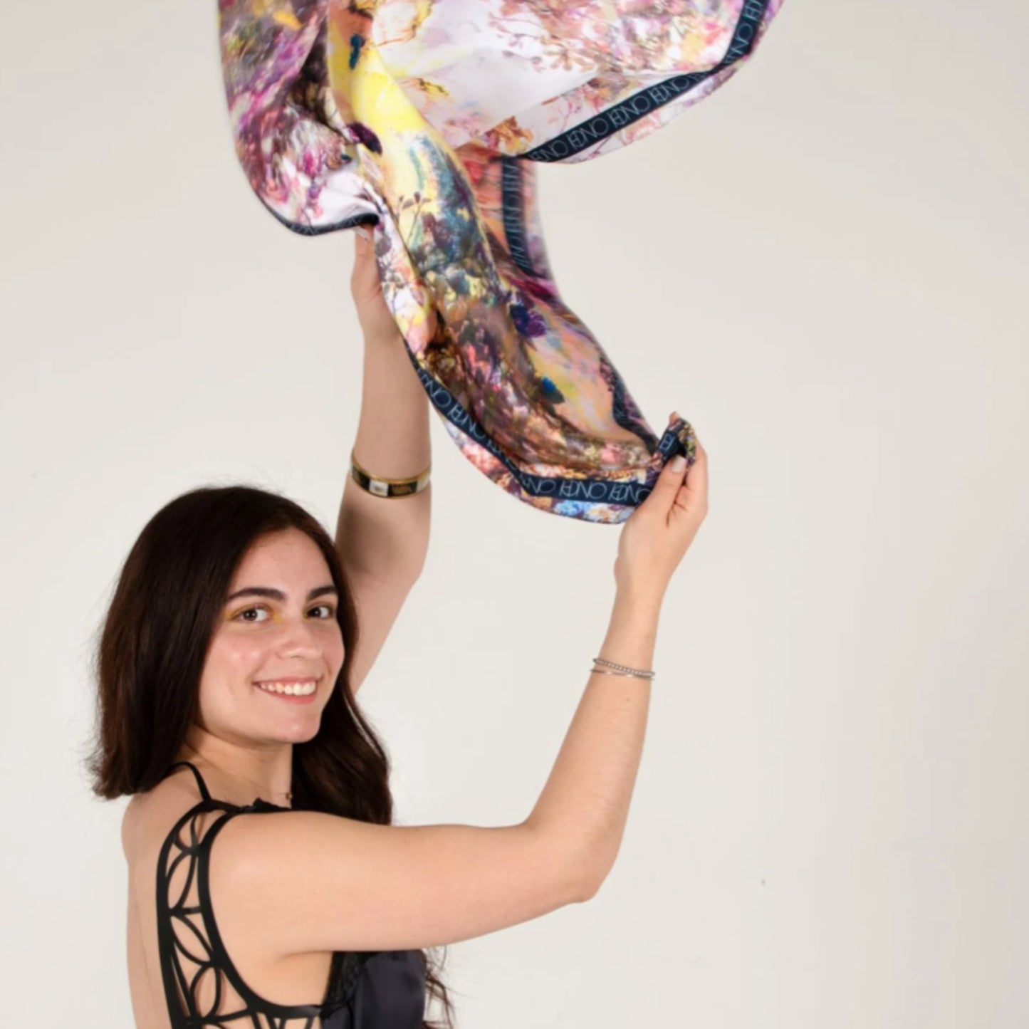 Hono Schleife Stephania